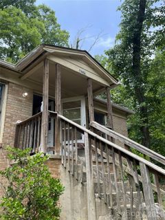 4025 Plato Circle pending home in Spencer Park, Charlotte, NC