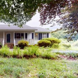 3033 Grassy Lane
