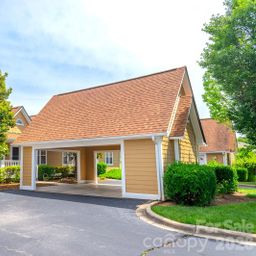 102 Rough Point Court