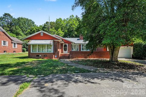 1612 Statesville Boulevard
