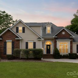 2801 Sweetgrass Lane