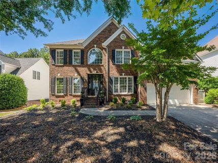 12607 Willingdon Road pending home in Northstone, Huntersville, NC