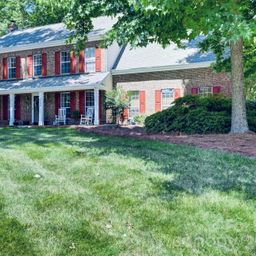 2908 Pinewood Hill Drive
