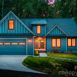 61 Bamboo Trail