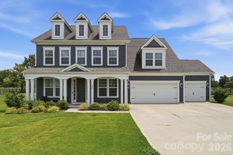 3205 Kintore Lane
