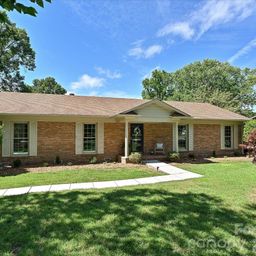 218 Sturbridge Drive