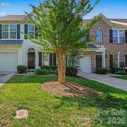 107 S Arcadian Way
