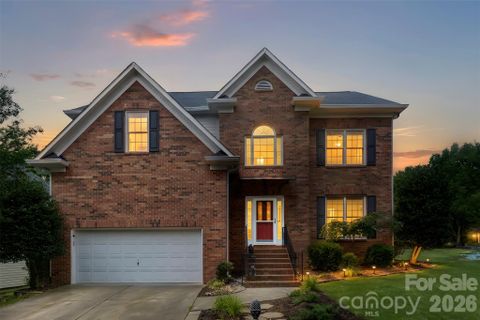 3085 River Bend Drive pending home in Lake Shore, Tega Cay, SC