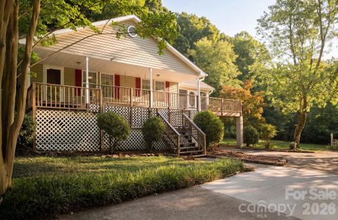 A home in Country Cove, Advance