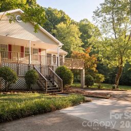 135 Brookhaven Lane
