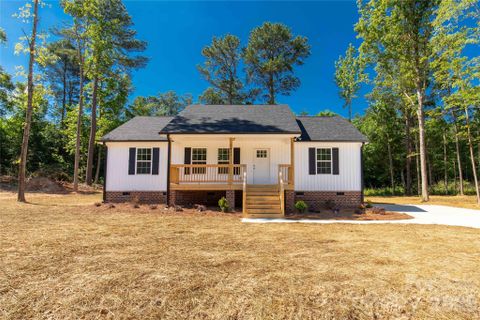 1425 Mack Drive sold home in Timbercrest, Mcconnells, SC