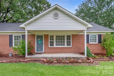 2795 Cane Mill Road
