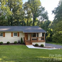 10 Oakwood Drive