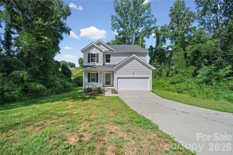 470 Woodberry Drive