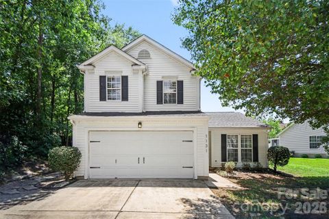 1131 Morning Glory Drive active home in Fairfield, Charlotte, NC