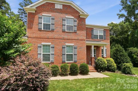 405 Longhorn Drive active home in Miller Pond, Rock Hill, SC