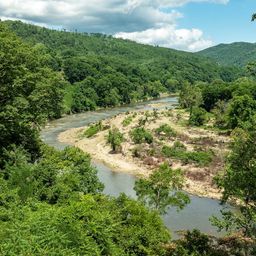 821 River Road