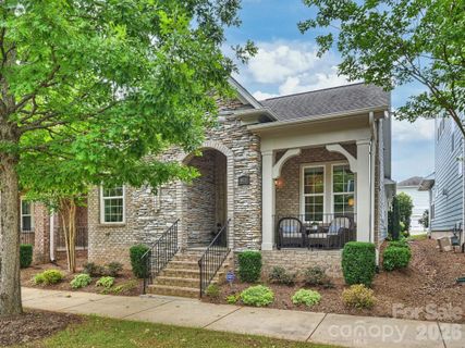 4913 Providence Country Club Drive pending home in Waverly, Charlotte, NC