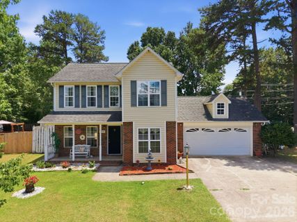 2498 Hawk Ridge Drive
