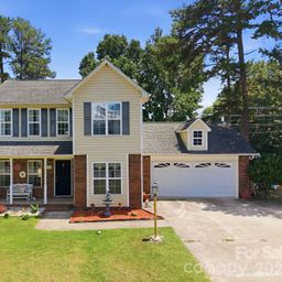 2498 Hawk Ridge Drive
