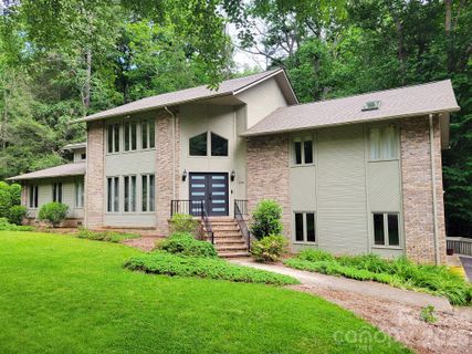 305 E Sondley Drive active home in Sondley Estates, Asheville, NC