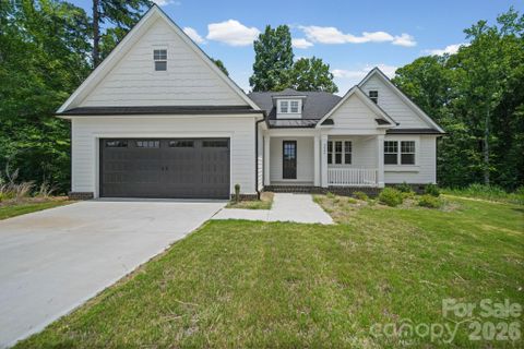 4024 Red Hill Way