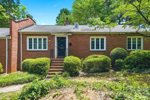 1833 Jameston Drive active home in Jameston Place, Charlotte, NC