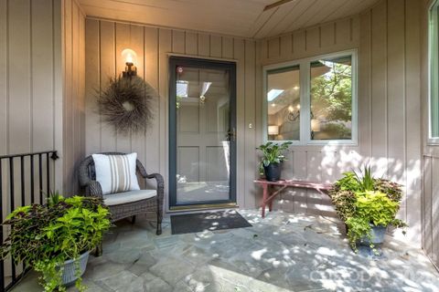 9 Ridge Terrace active home in Beaverdam Run, Asheville, NC
