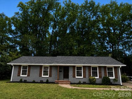 5731 Brookhaven Road active home in Montclaire, Charlotte, NC