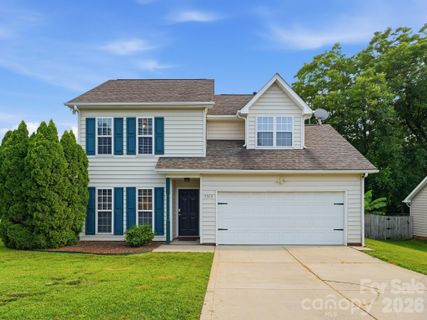 7313 Mapleridge Drive pending home in Starmount Forest, Charlotte, NC