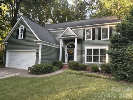 8717 Doe Path Lane active home in Cedarfield, Huntersville, NC