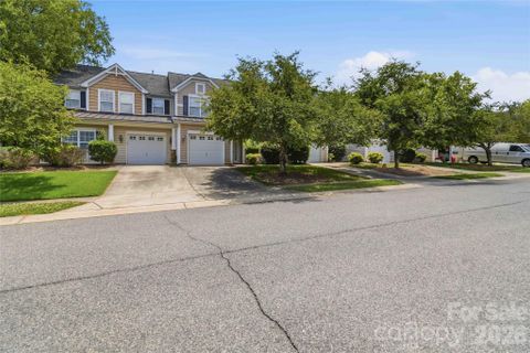 742 Winding Way