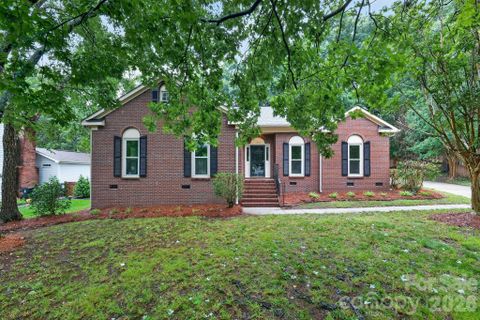 1029 Fairway Ridge Road pending home in Fairway Ridge, Concord, NC