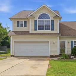 2720 Round Hill Road