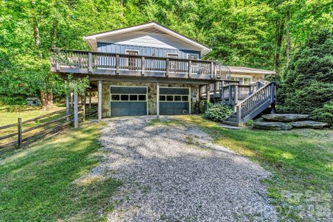 125 Hondah Boulevard pending home in Lake Hondah, Brevard, NC