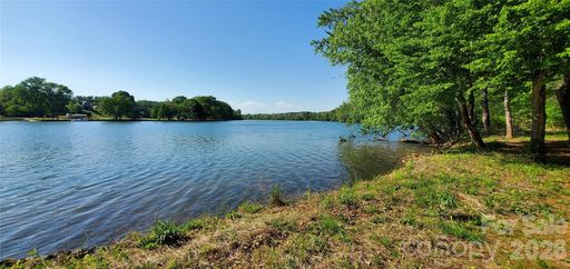 795 Elk Shoals Church Loop