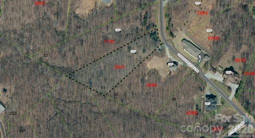 1927 Grandview Peaks Drive pending home in Grandview Peaks, Nebo, NC