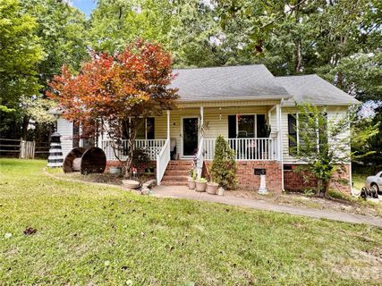 699 Wyndale Drive