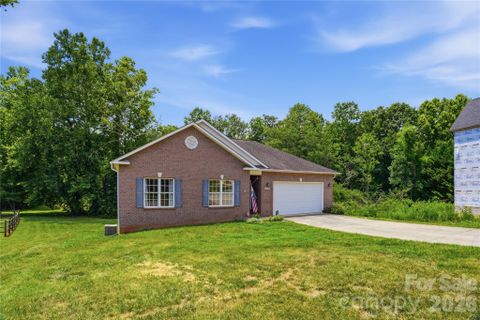 1550 Indian Springs Drive active home in Indian Springs, Conover, NC