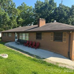 8432 Idlewild Road