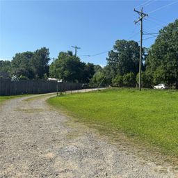 8432 Idlewild Road