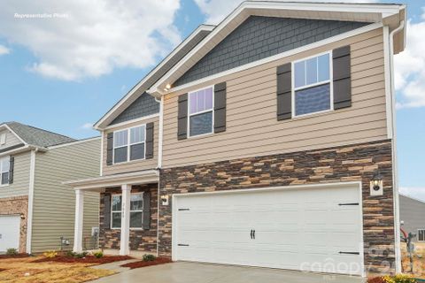 143 Waterfall Valley Way pending home in Shepherds Farm, Mooresville, NC