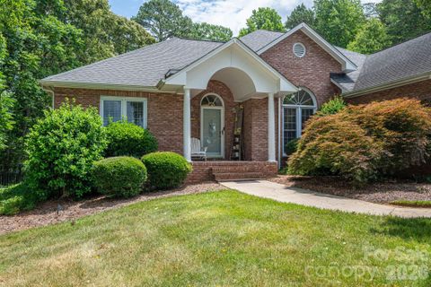 1080 Mackey Court pending home in Riverwood Plantation, Gastonia, NC