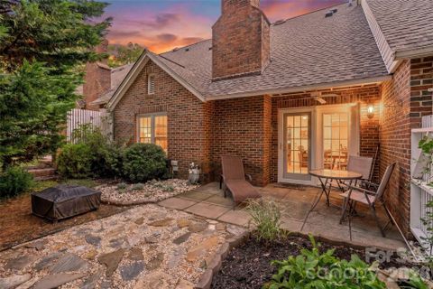 806 Colony Oaks Drive