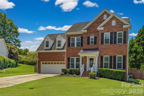 109 Oak Grove Court pending home in Whitegrove, Fort Mill, SC