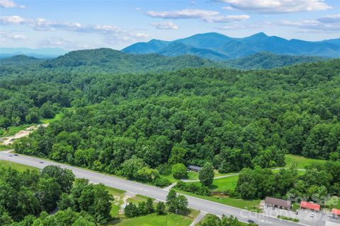 4415 Hwy 221 Highway