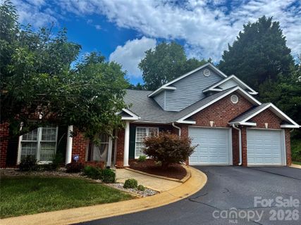 112 Mooreland Drive