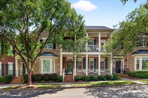 242 S Faulkner Way pending home in New Neighborhood/Old Davidson, Davidson, NC