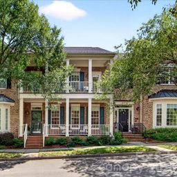 242 S Faulkner Way