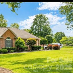 2041 Fairways Drive
